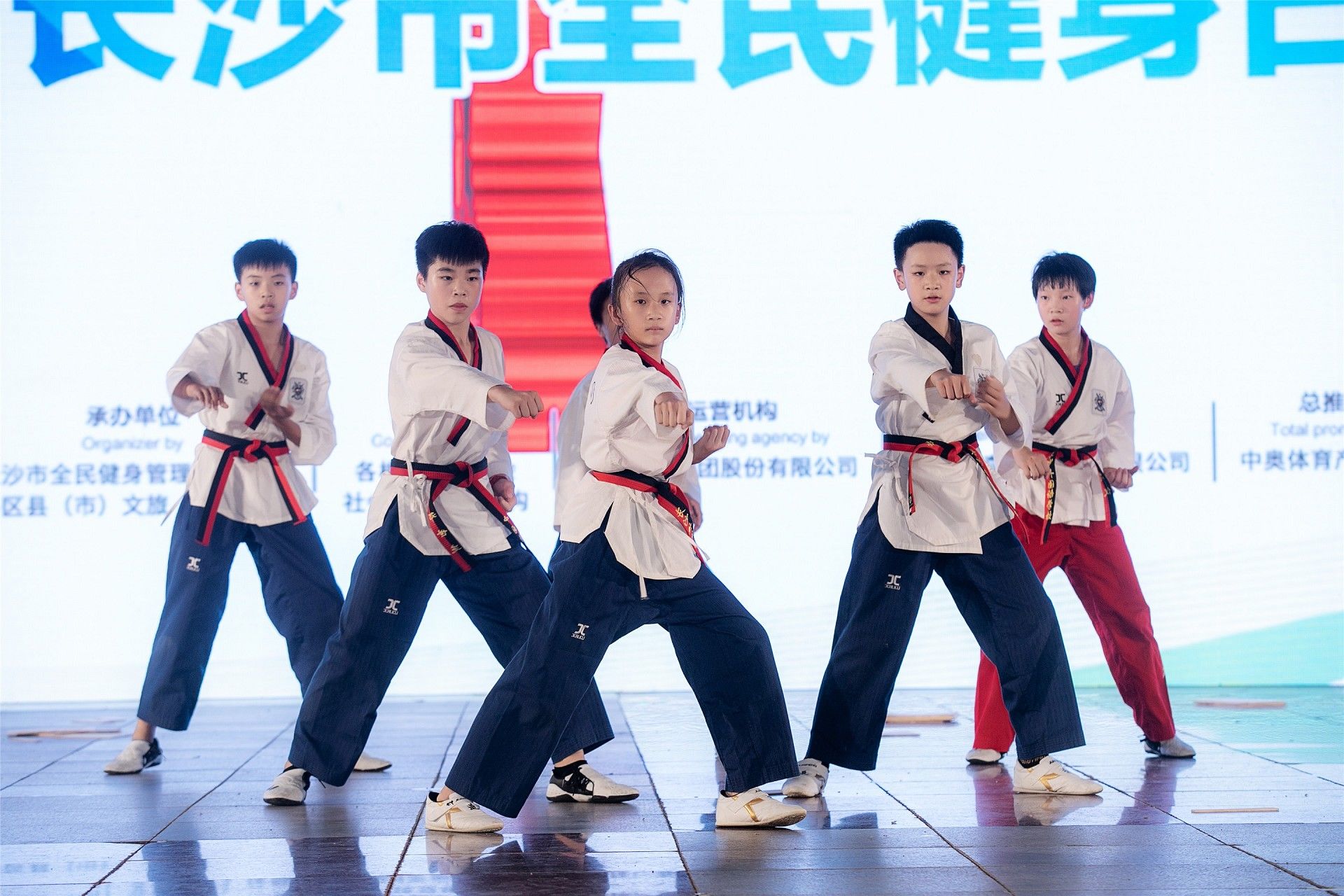 湖南NG娱乐管理有限公司